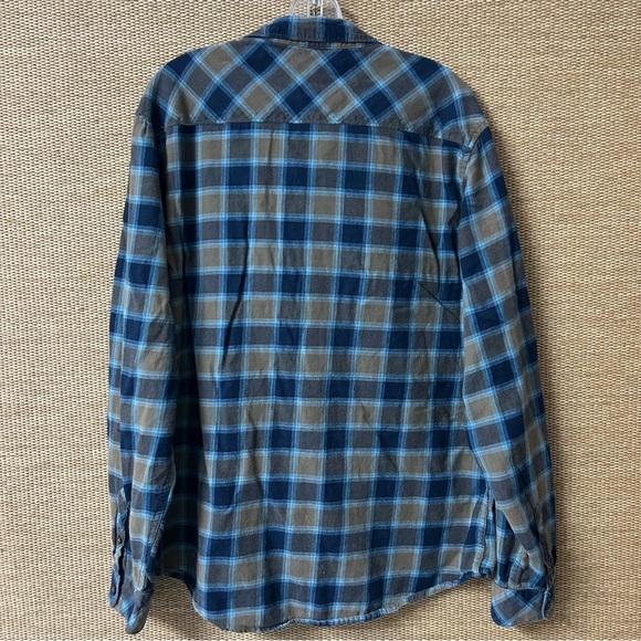 Billabong Shirt Mens XL Navy Blue Brown Plaid Flannel Core Fit - Picture 3 of 11
